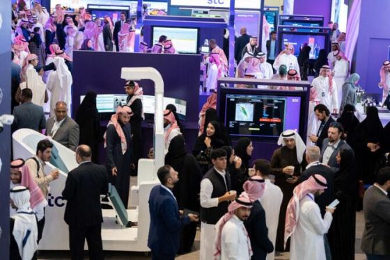 CPHI Middle East pharmaceutical trade exhibition showcasing manufacturing and sourcing opportunities in Riyadh